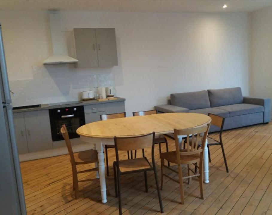 Lumineux Proche Toutes Commodites Apartment *