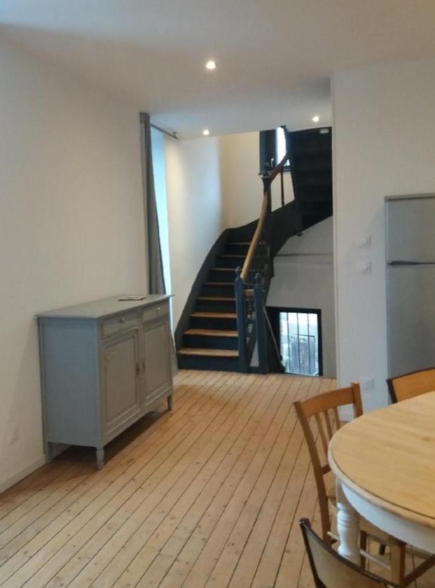 Lumineux Proche Toutes Commodites